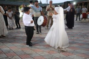HATAY (AA) – Hatay'da, akondroplazi (boy kısalığına neden olan bir