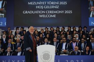 İSTANBUL (AA) – İstanbul Medipol Üniversitesi'nde düzenlenen 2024-2025 akademik yılı