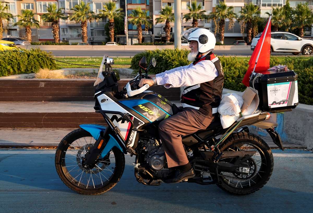 İzmir'de motosiklet ve bisikletliler 15 Temmuz için etkinlik düzenlendi