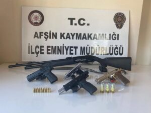 KAHRAMANMARAŞ (AA) – Kahramanmaraş'ın Afşin ilçesinde, düğünde silahla havaya ateş