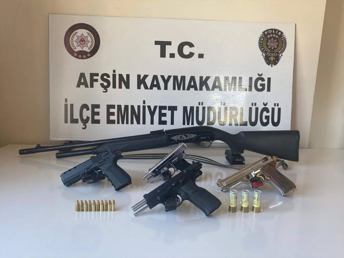 Kahramanmaraş'ta düğünde silahla havaya ateş açan 4 şüpheli yakalandı