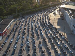 EDİRNE (AA) – Kapıkule Sınır Kapısı'ndan bugün 16 saatte 6