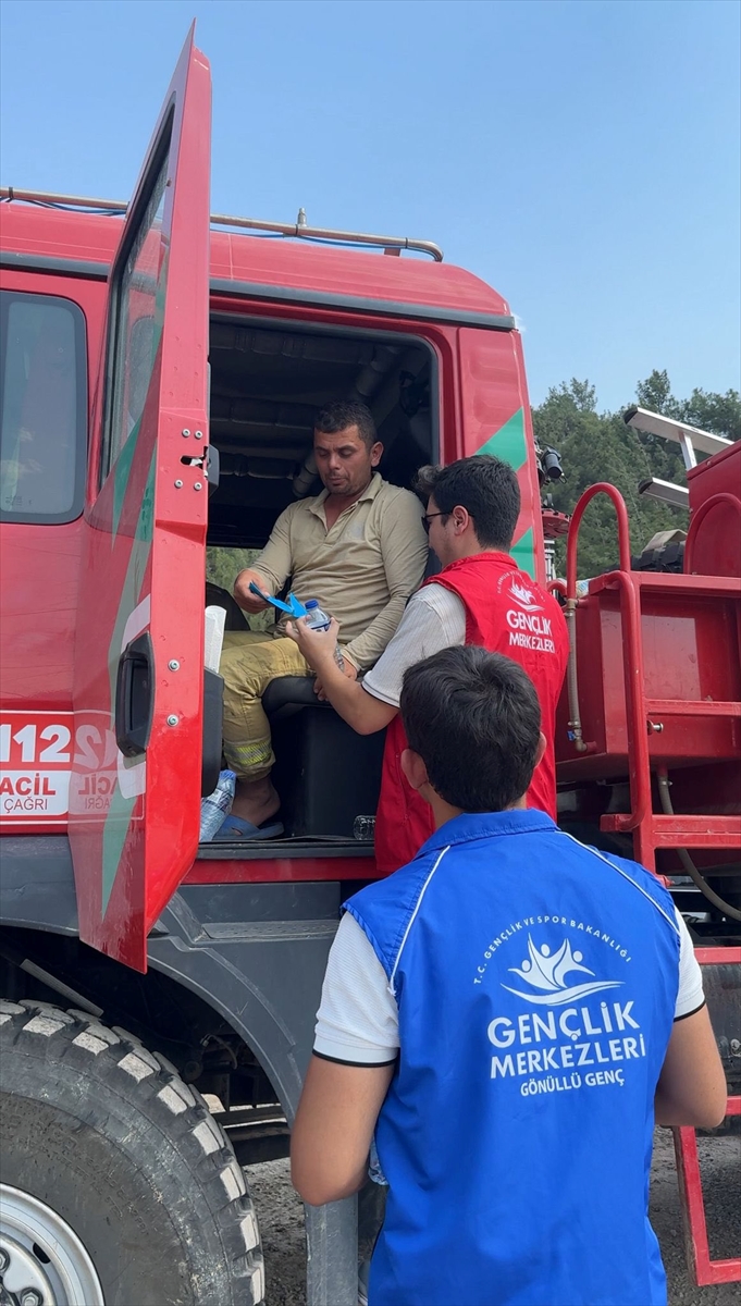 Karabük'teki öğrencilerden yangınlarla mücadele eden orman kahramanlarına mektup
