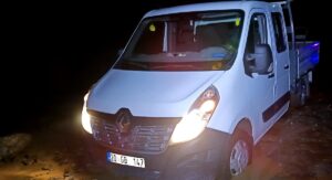 KARS (AA) – Iğdır-Kağızman ile Ağrı-Kağızman kara yollarında, şiddetli sağanak