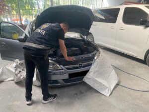 KONYA (AA) – Konya merkezli düzenlenen "change" araç operasyonunda gözaltına