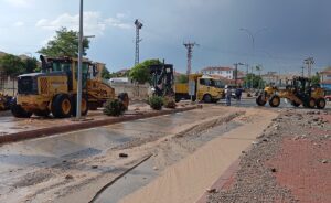 KONYA (AA)- Konya'nın Yunak ilçesinde sağanak etkili oldu. Yunak merkez