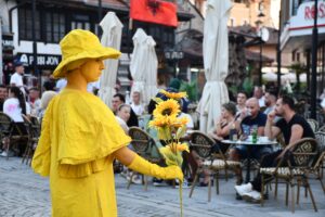 PRİZREN (AA) – Kosova'nın güneyindeki Prizren şehrinde Kuzey Makedonyalı "Teatrosk"