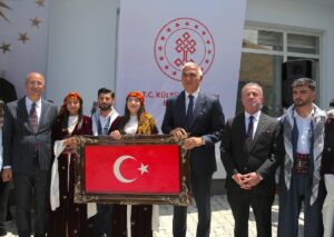HAKKARİ (AA) – Kültür ve Turizm Bakanı Mehmet Nuri Ersoy,