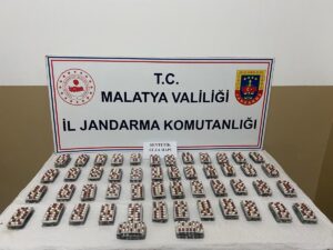 MALATYA (AA) – Malatya'da düzenlenen uyuşturucu operasyonunda 2 zanlı gözaltına