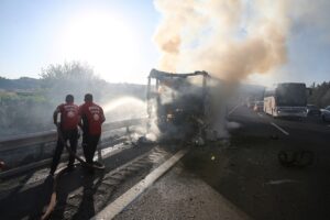 MERSİN (AA) – Mersin'in Tarsus ilçesinde alev alan süt tankerinden