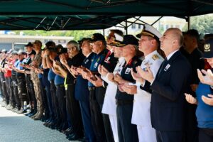 - Evli ve 3 çocuk babası polisin cenazesi, İl Emniyet