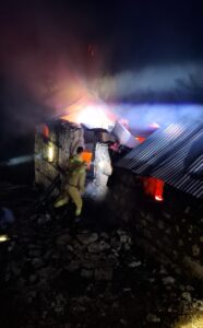 MERSİN (AA) – Mersin'in Gülnar ilçesinde metruk evde çıkan yangın