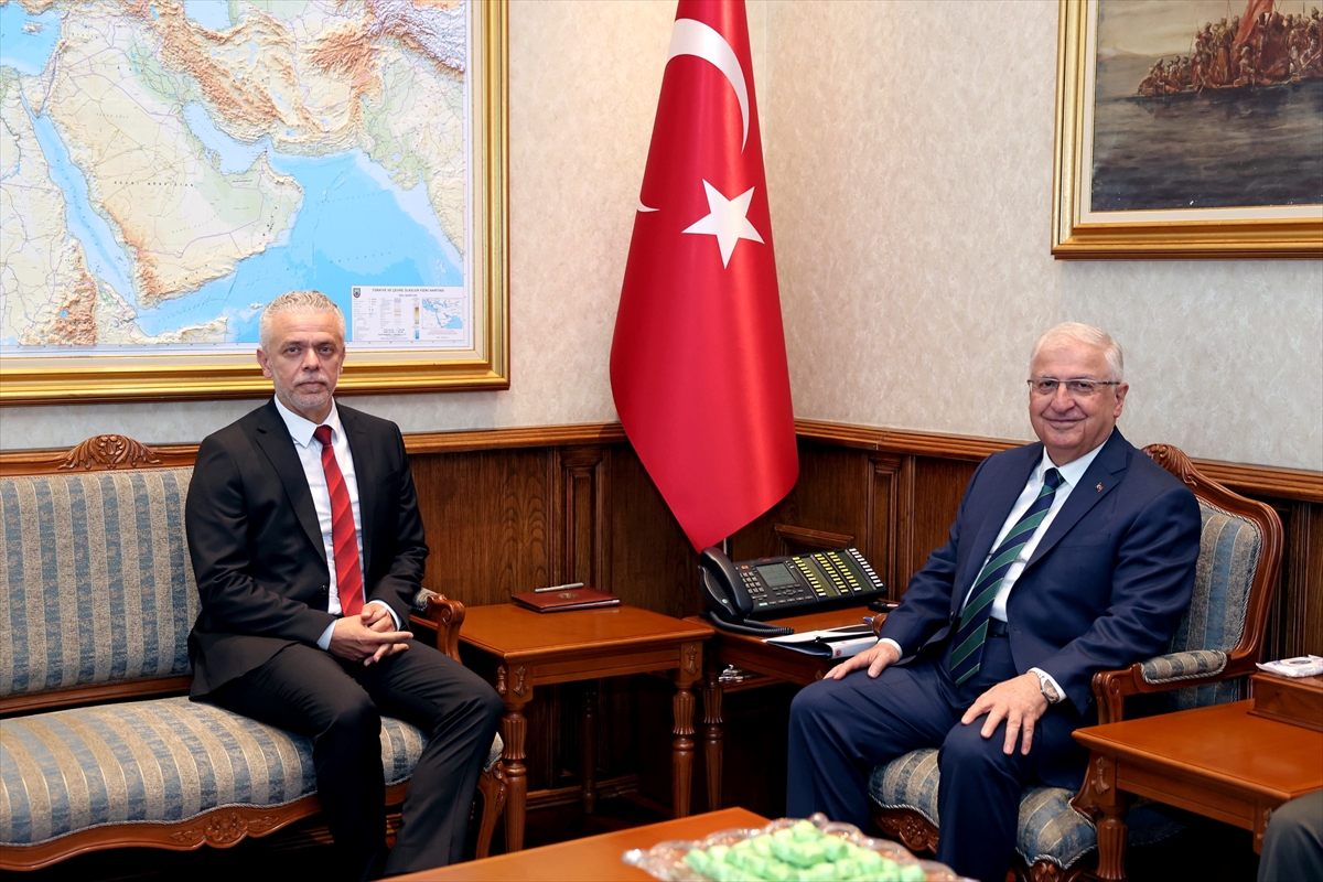 Milli Savunma Bakanı Güler, KKTC'nin Ankara Büyükelçisi Korukoğlu'nu kabul etti
