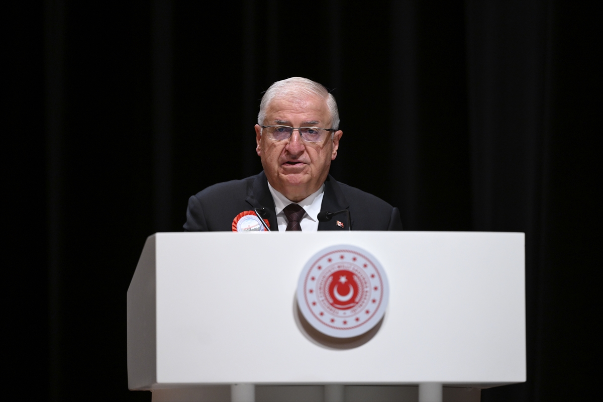 Bakan Güler, Milli Savunma Üniversitesi Kurmay Subaylar Mezuniyet Töreni'nde konuştu: