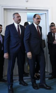 - İbrahim Kalın, AK Parti Genel Başkanvekili Efkan Ala, Grup