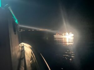 - Göçmen kaçakçısı olduğu iddiasıyla yakalanan 2 şüpheli gözaltına alındı