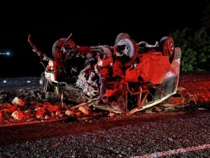 NEVŞEHİR (AA) – Nevşehir'in Avanos ilçesinde minibüs ile otomobilin çarpıştığı