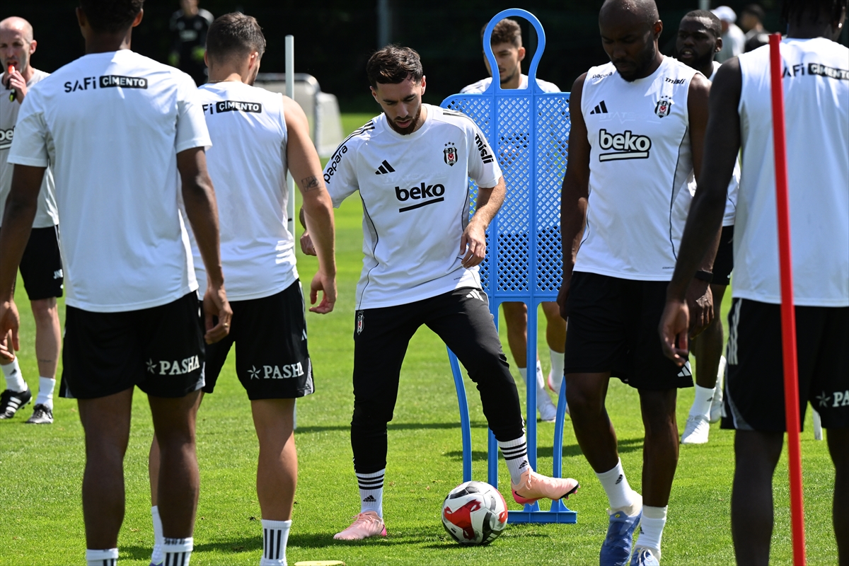 Orkun Kökçü, Beşiktaş formasıyla ilk idmanına çıktı