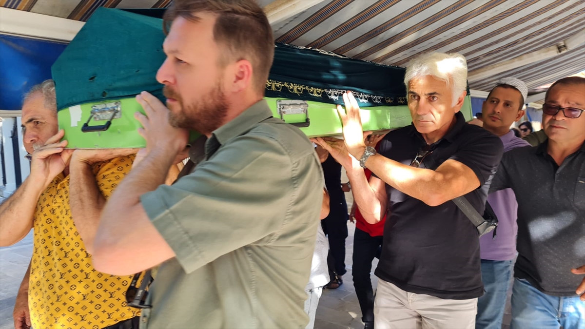 Kurtlar Vadisi Pusu dizisindeki “Kibritçi Cevat” karakteriyle tanınan Şekip Taşpınar vefat etti