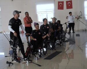 AKSARAY (AA) – ZEKERİYA KARADAVUT – Babasını kaybettiği trafik kazasında