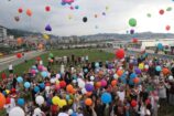 Rize'de kanseri yenen çocuk için gökyüzüne balonlar bırakıldı