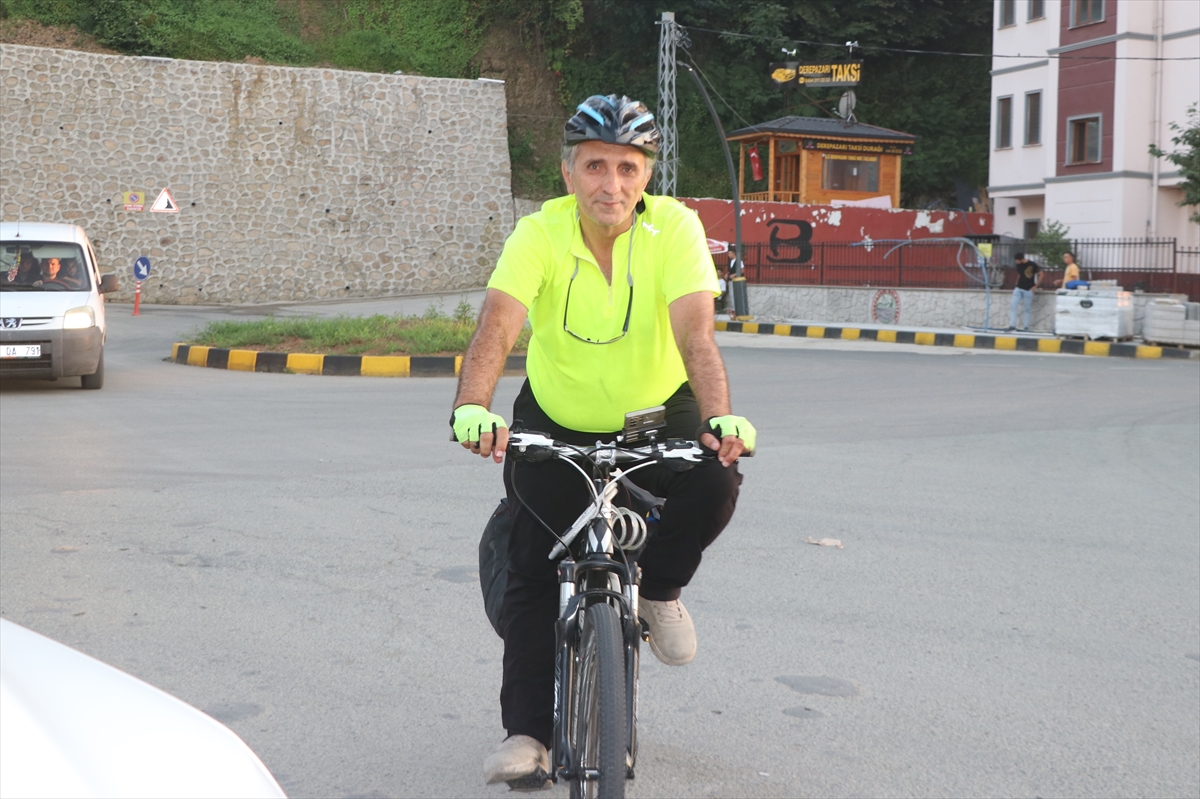 Rizeli grup, 15 Temmuz'a ithafen Ankara'dan Rize'ye pedal çevirdi