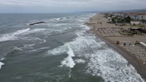 SAKARYA/ZONGULDAK (AA) – Sakarya ve Zonguldak'ta olumsuz hava ve deniz