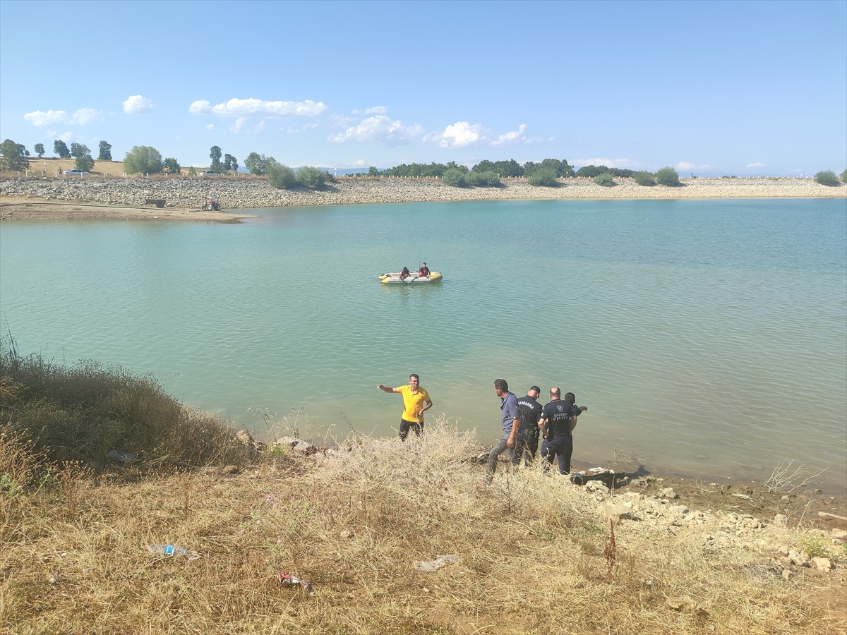 Samsun'da baraj gölüne giren 2 genç boğuldu