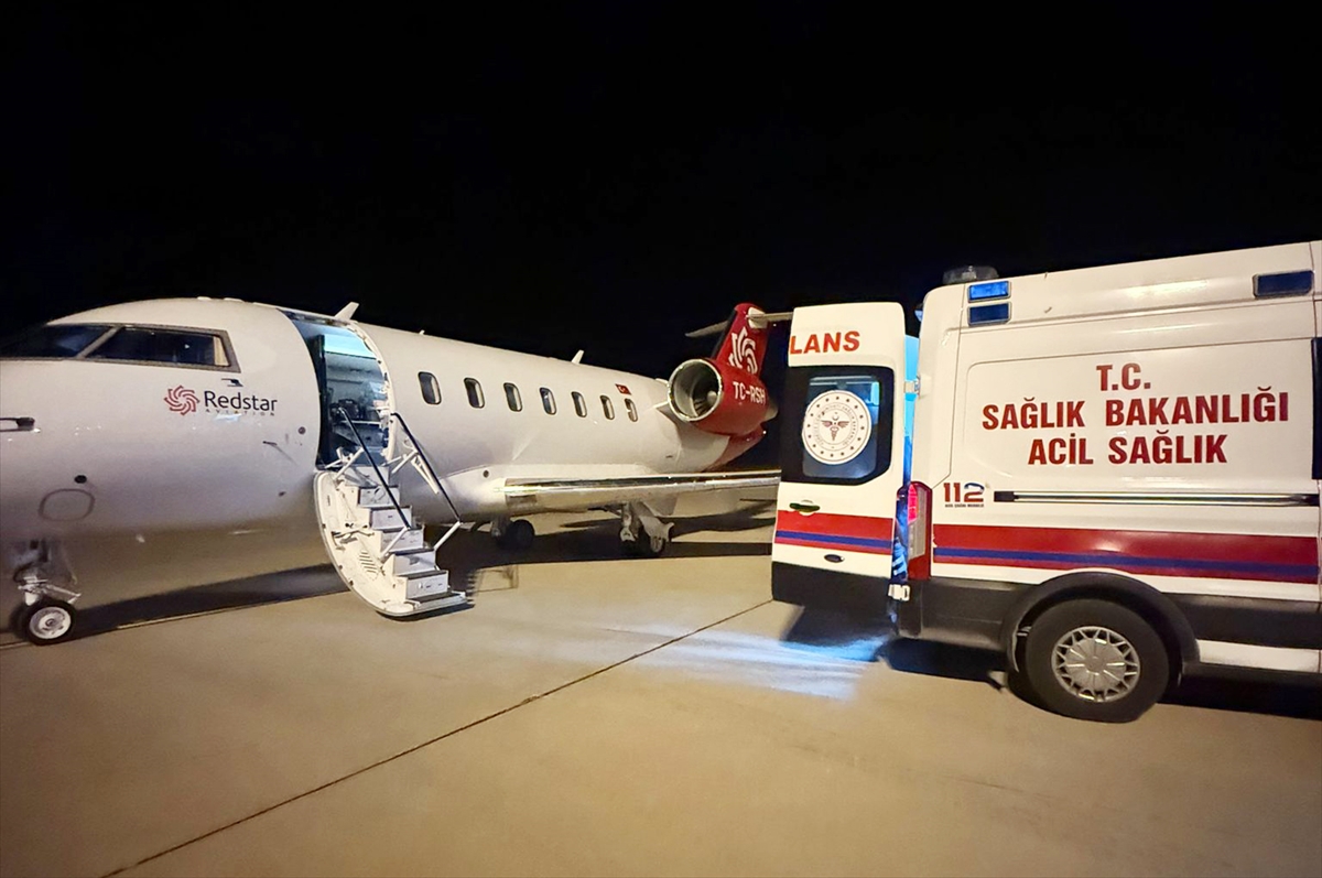 Şanlıurfa'da kalp rahatsızlığı olan bebek, ambulans uçakla İstanbul'a gönderildi