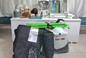 ŞANLIURFA (AA) – Şanlıurfa'nın Siverek ilçesinde düzenlenen uyuşturucu operasyonunda 9