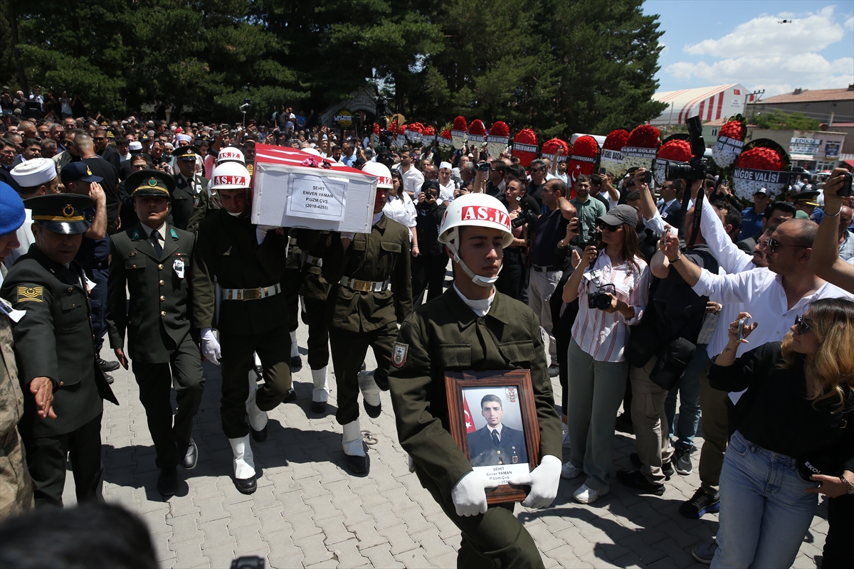Şehit Piyade Uzman Çavuş Enver Yaman, Niğde'de son yolculuğuna uğurlandı