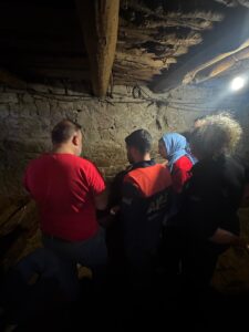 SİİRT (AA) – Siirt'in Baykan ilçesinde bahçe sulamak için evden