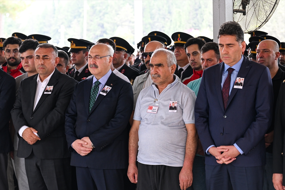 Şırnak'ta şehit olan uzman çavuşun cenazesi Adana'da defnedildi