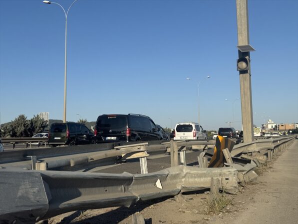 Sultanbeyli'de meydana gelen trafik kazasında 4 kişi yaralandı