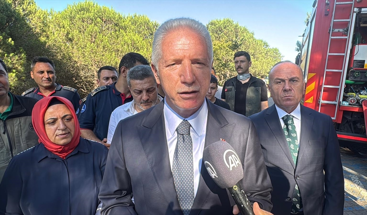 GÜNCELLEME – Sultangazi'de ormanlık alanda çıkan yangın söndürüldü