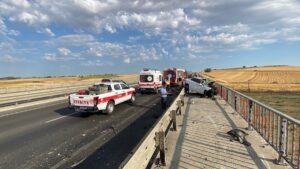 TEKİRDAĞ (AA) – Tekirdağ'ın Ergene ilçesinde kamyona çarpan otomobilin sürücüsü