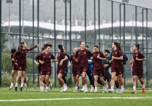 TRABZON (AA) – Turkcell Kadın Futbol Süper Ligi'nde mücadele eden