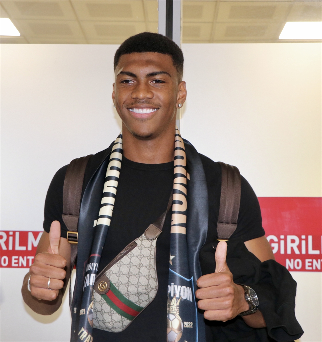 Trabzonspor'un anlaşmaya vardığı Filipe Augusto, Trabzon'a geldi