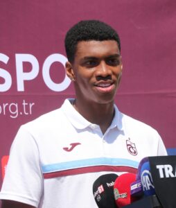 ERZURUM (AA) – Trabzonspor'un yeni transferi Brezilyalı Felipe Augusto, bordo-mavili