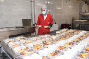 MALATYA (AA) – Türk Kızılay Malatya Şubesi bünyesinde kurulan aşevinden,