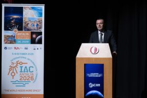 ANKARA (AA) – Antalya'da gelecek yıl 77'ncisi düzenlenecek "Uluslararası Uzay