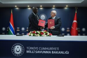 İSTANBUL (AA) – İstanbul Fuar Merkezi'nde düzenlenen 17. Uluslararası Savunma