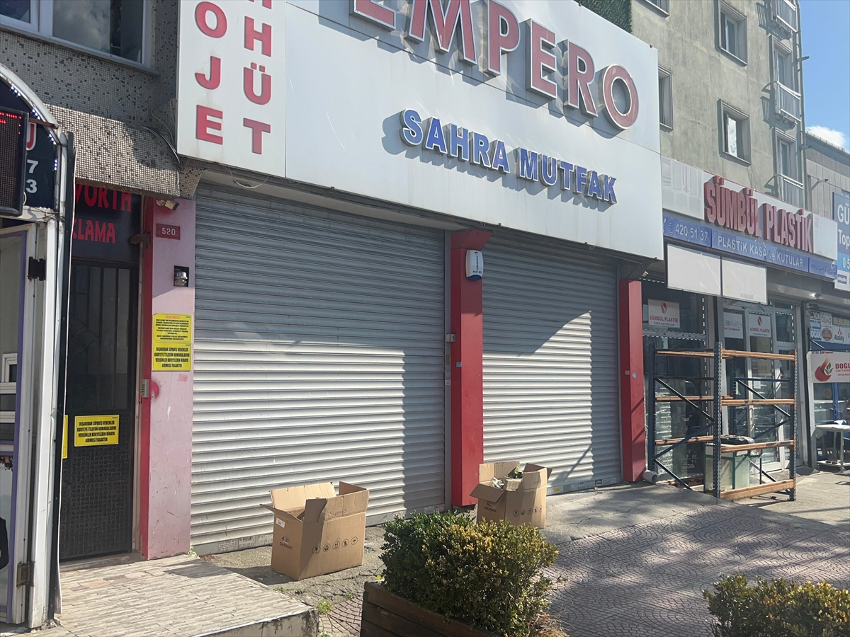Ümraniye'de 1 kişinin yaralandığı el bombalı saldırı kamerada