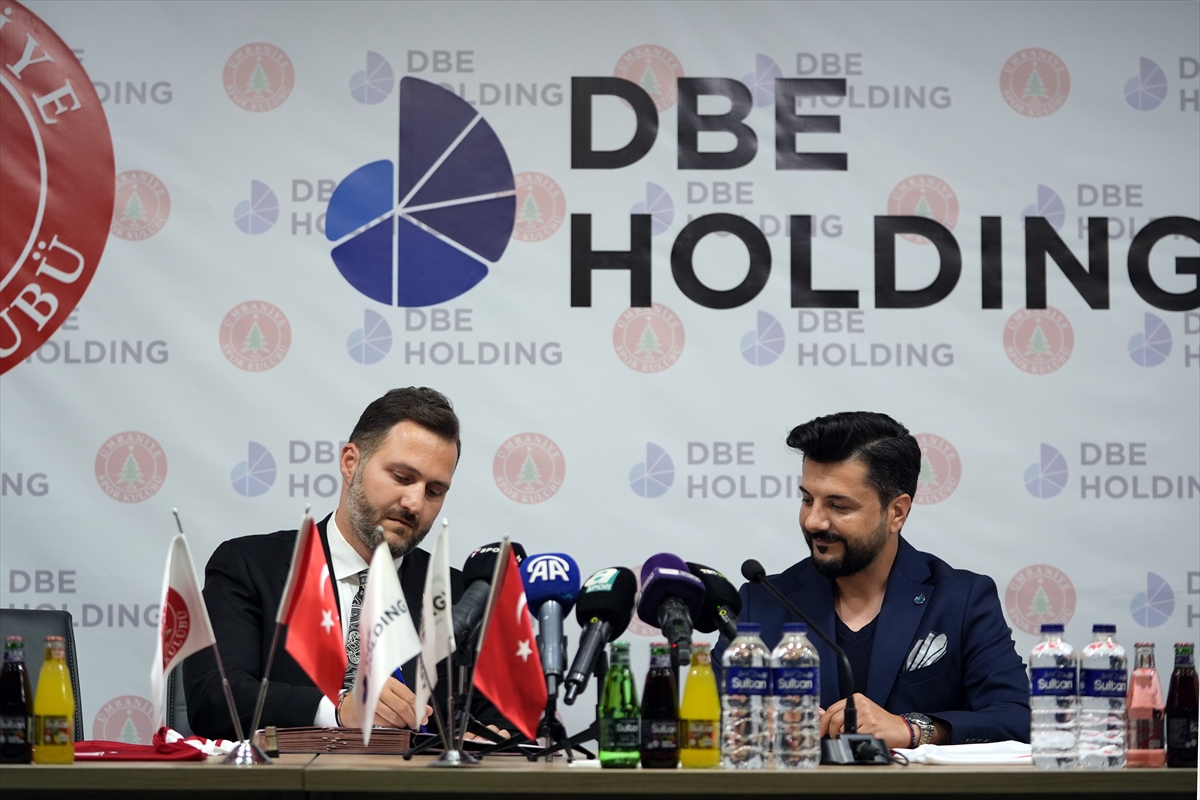 Ümraniyespor'un forma sırt sponsoru DBE Holding oldu