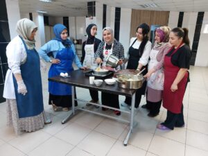 VAN (AA) – Van Büyükşehir Belediyesi tarafından açılan kurslara katılan