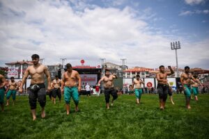 ANKARA (AA) – Keçiören Belediyesi 2. Taha Akgül Karakucak Güreşleri'nde