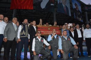 BALIKESİR (AA)- Balıkesir Büyükşehir Belediyesi ve Karesi Belediyesi ev sahipliğinde