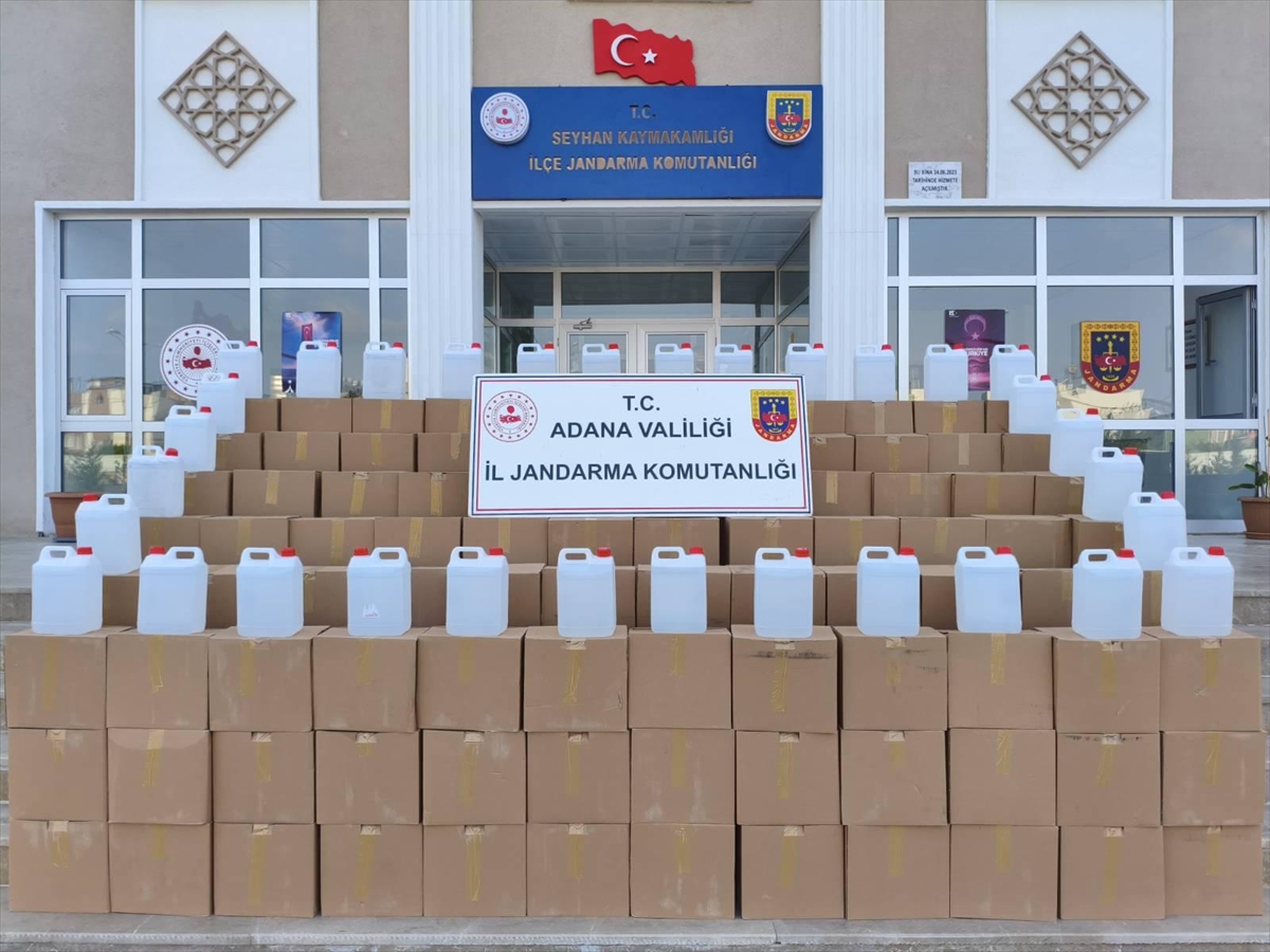 Adana'da bir tırda 2 bin 920 litre kaçak etil alkol ele geçirildi
