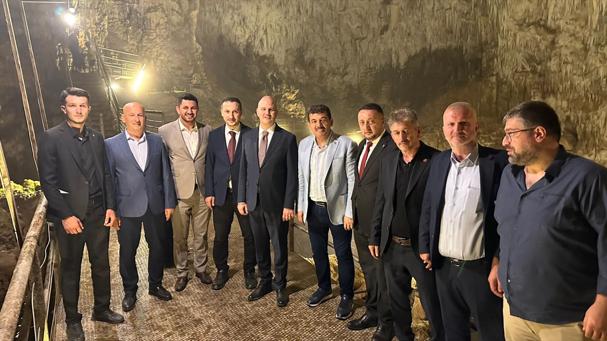 AK Parti Genel Başkan Yardımcısı İleri, Düzce'de ziyaretlerde bulundu