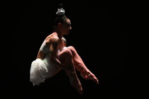 ANKARA (AA) – Başkentte, Türkiye'den ve dünyadan dansçıları bir araya